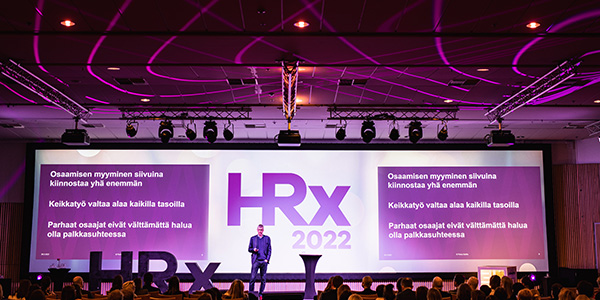 artikkelikuva: HRx 2022 toi HR-ammattilaiset yhteen kuulemaan työn uusista tuulista