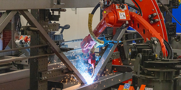 artikkelikuva: Innovaatio terästeollisuudessa: Valk Welding ja Vrolijk Steel Concepts