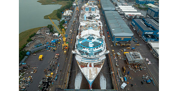 artikkelikuva: Third Icon Class Ship, Legend of the Seas, Floated Out at Meyer Turku Shipyard