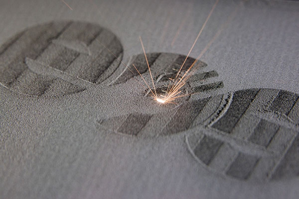 artikkelikuva: EOS GmbH:n muovin sekä metallin 3D-tulostimet tuotantokäyttöön